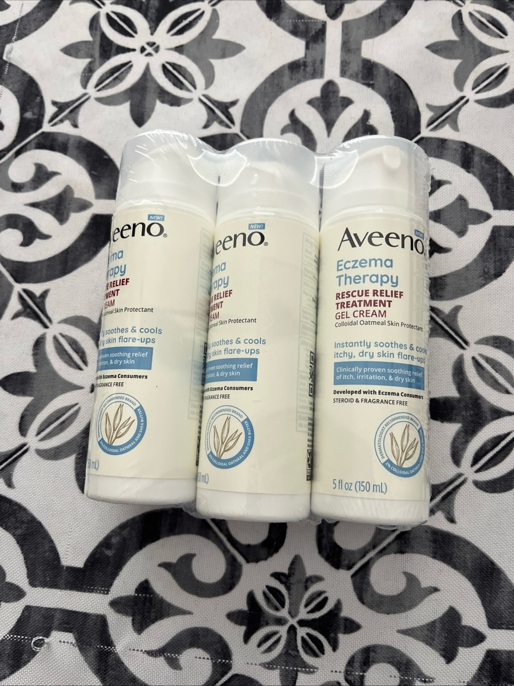 Aveeno Eczema Therapy Rescue Relief Gel Cream - White